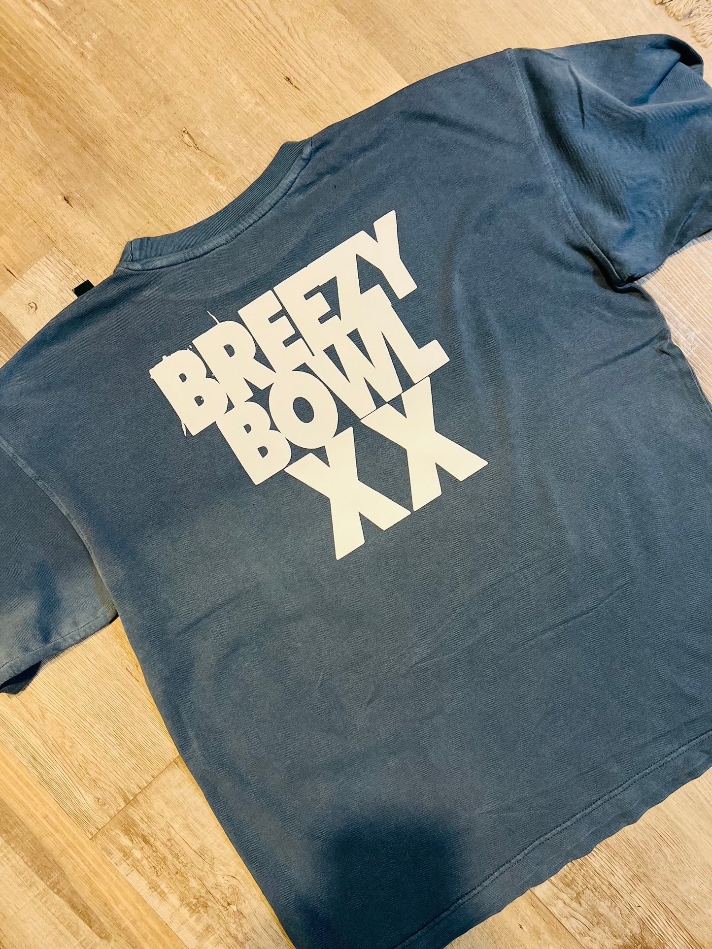 BREEZY BOWL XX T-SHIRT